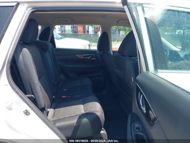 Nissan ROGUE S 2017 5N1AT2MT8HC867387 Image 8