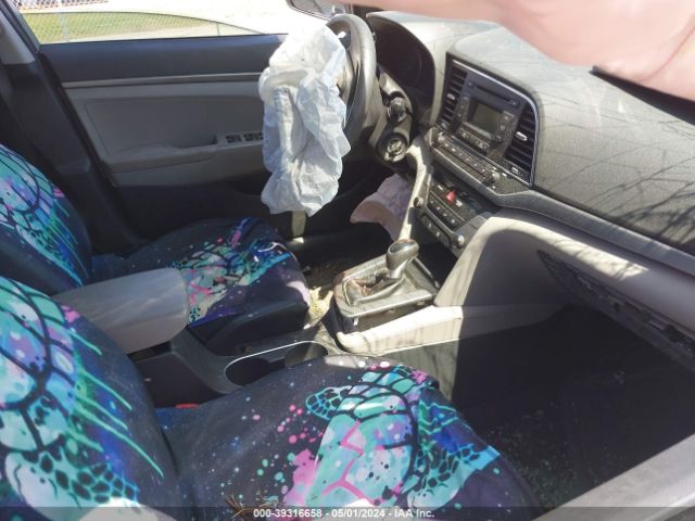 5NPD74LF6HH176764 Hyundai ELANTRA SE