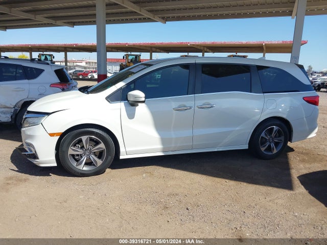 Honda Odyssey Touring 2018 5FNRL6H89JB008533 Image 14