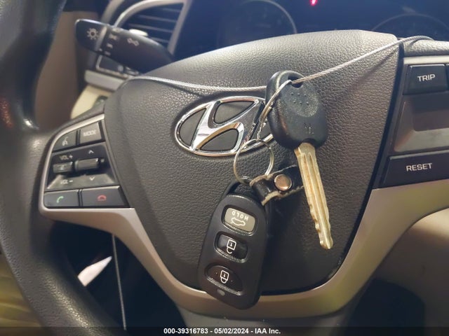 Hyundai ELANTRA SE 2017 5NPD84LF2HH076383 Image 11