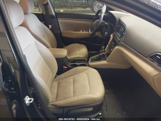 Hyundai ELANTRA SE 2017 5NPD84LF2HH076383 Image 5