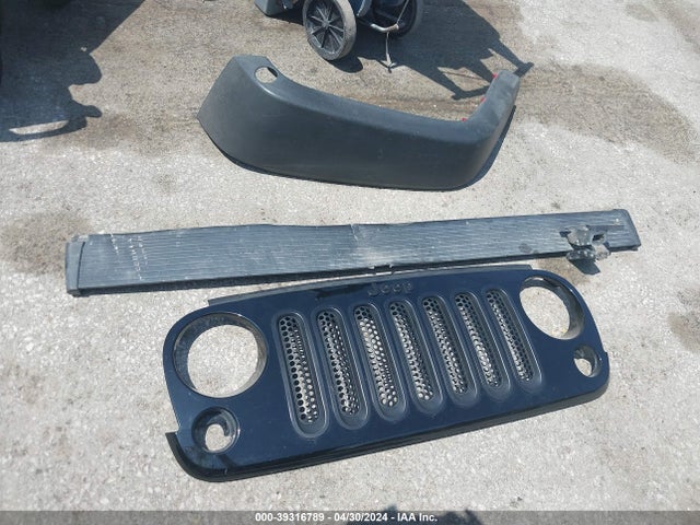 1C4BJWFG7HL549895 Jeep Wrangler Unlimited Rubicon