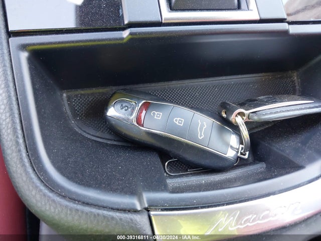 WP1AG2A50PLB40322 Porsche MACAN S