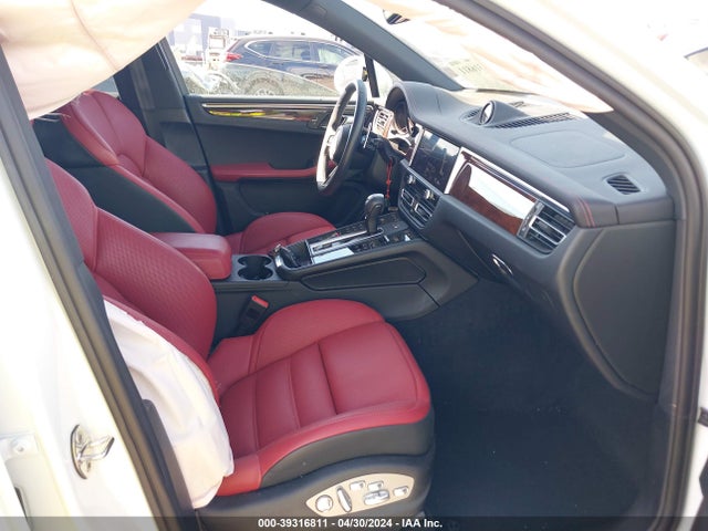 WP1AG2A50PLB40322 Porsche MACAN S