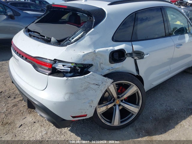 WP1AG2A50PLB40322 Porsche MACAN S