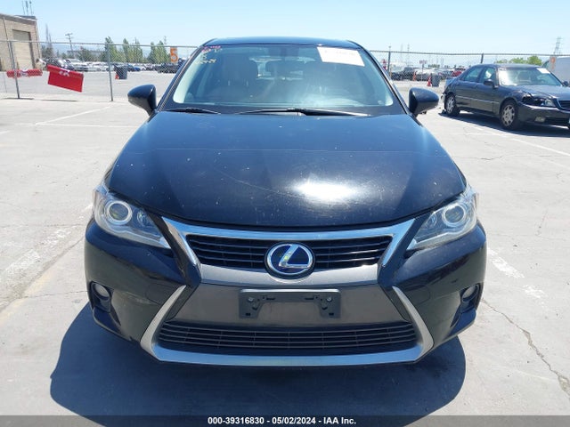 JTHKD5BH1F2231742 Lexus CT 200H