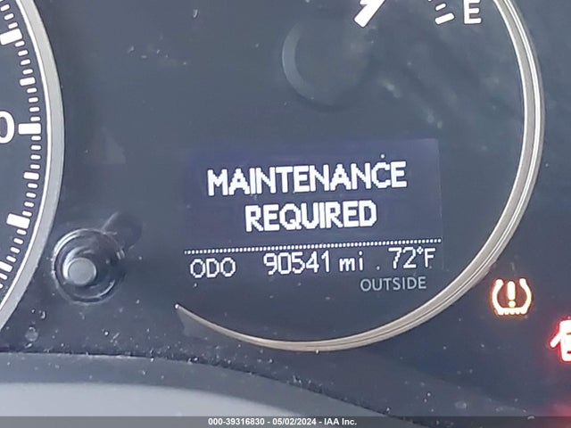 JTHKD5BH1F2231742 Lexus CT 200H