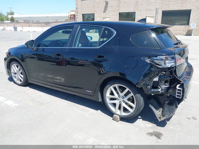 JTHKD5BH1F2231742 Lexus CT 200H