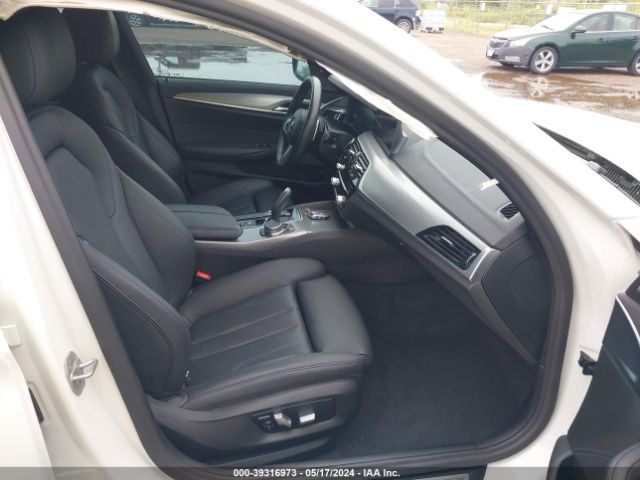 WBAJR3C04LCE45075 BMW 530I