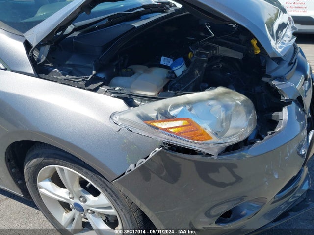 Ford FOCUS SE 2014 1FADP3F23EL101648 Image 17