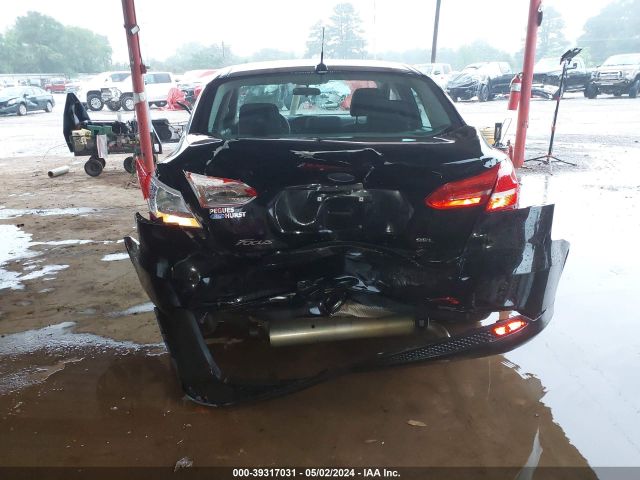 1FADP3H26JL269274 Ford FOCUS SEL