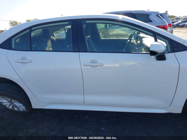 Toyota Corolla Hybrid Le 2023 JTDBCMFE0PJ000403 Image 13