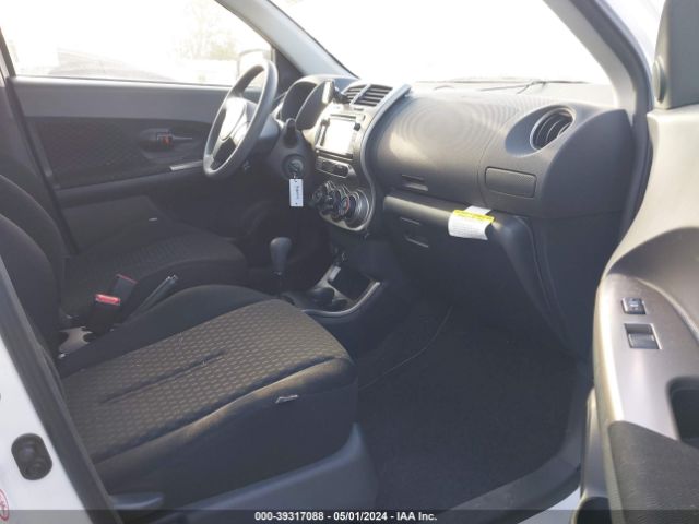 JTKKUPB45E1044141 Scion XD
