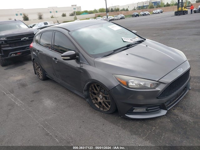 Ford FOCUS ST 2016 1FADP3L94GL234309 Image 13