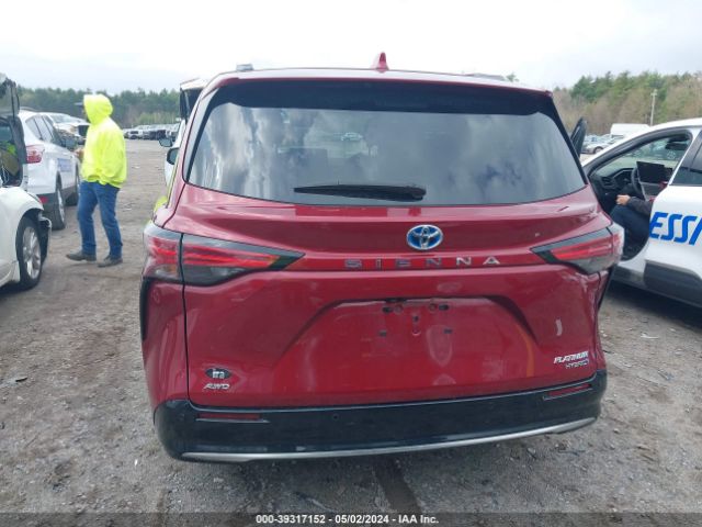 5TDESKFC6NS042772 Toyota Sienna Platinum