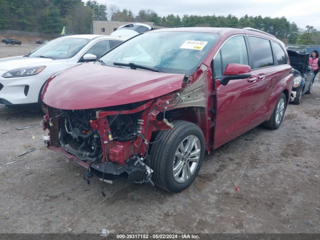 5TDESKFC6NS042772 Toyota Sienna Platinum