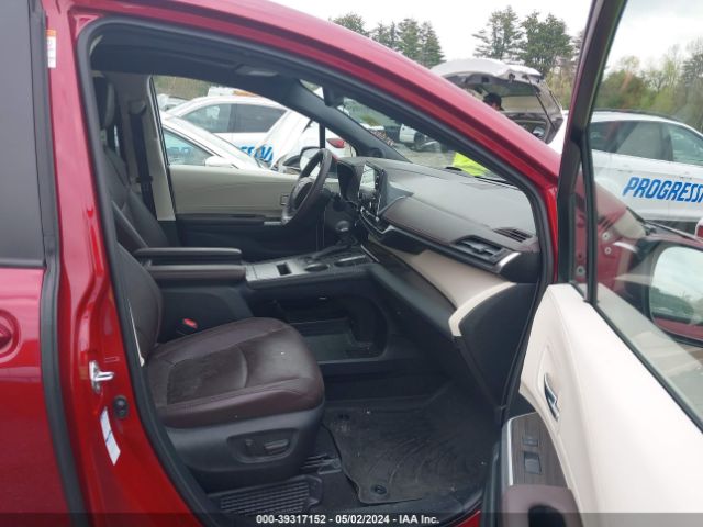 5TDESKFC6NS042772 Toyota Sienna Platinum
