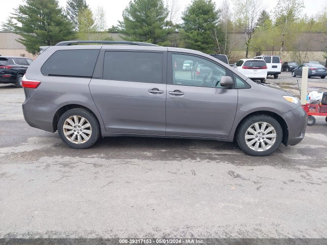 Toyota Sienna Le 7 Passenger 2015 5TDJK3DC2FS112938 Image 13