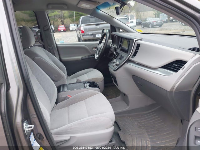 Toyota Sienna Le 7 Passenger 2015 5TDJK3DC2FS112938 Image 5