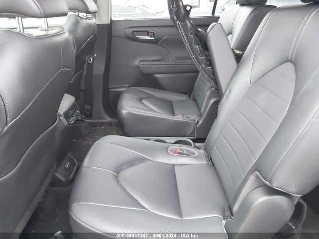 Toyota Highlander Xle 2023 5TDKDRBH2PS502665 Image 8
