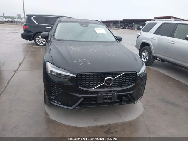 YV4L12RK4R1768076 Volvo Xc60 B5 Core Dark Theme