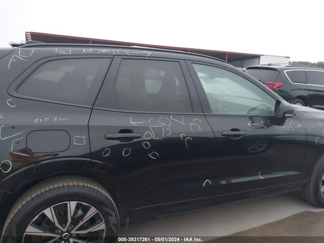 YV4L12RK4R1768076 Volvo Xc60 B5 Core Dark Theme