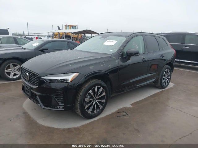 YV4L12RK4R1768076 Volvo Xc60 B5 Core Dark Theme