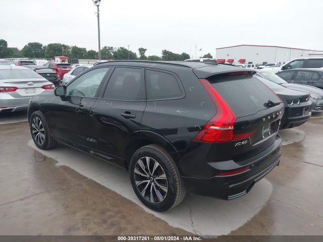 YV4L12RK4R1768076 Volvo Xc60 B5 Core Dark Theme