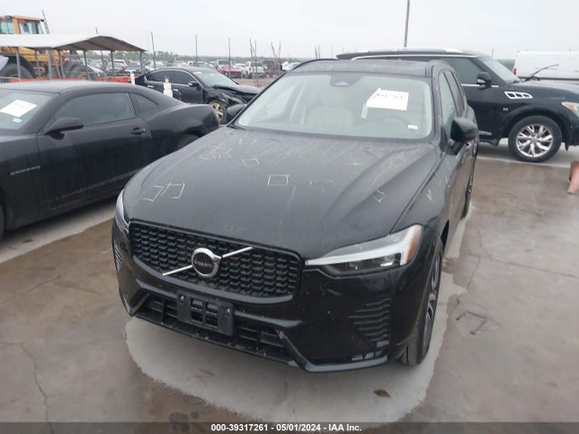 YV4L12RK4R1768076 Volvo Xc60 B5 Core Dark Theme
