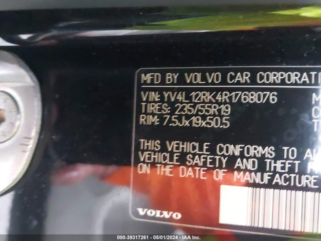 YV4L12RK4R1768076 Volvo Xc60 B5 Core Dark Theme