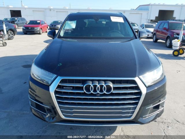 WA1LHAF70KD045901 Audi Q7 45 Premium