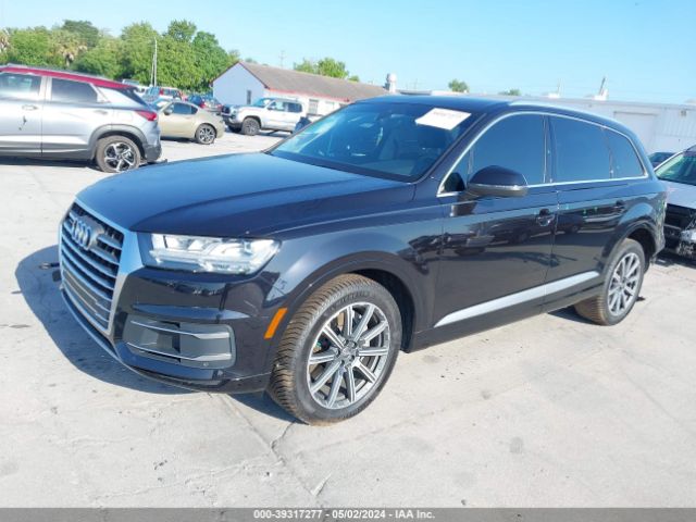 WA1LHAF70KD045901 Audi Q7 45 Premium