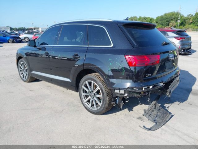 WA1LHAF70KD045901 Audi Q7 45 Premium