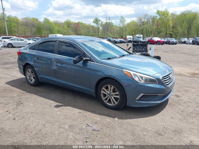 Hyundai SONATA SE 2016 5NPE24AF4GH293442 Image 1