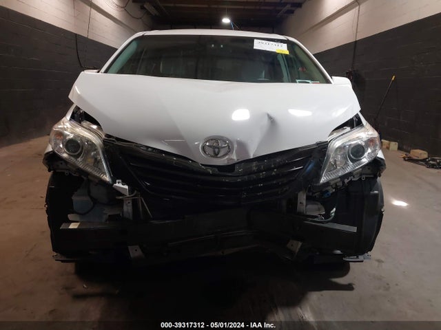 Toyota Sienna Le V6 8 Passenger 2014 5TDKK3DC6ES457635 Image 6
