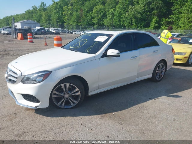 Mercedes-Benz E 350 2014 WDDHF5KB6EA802945 Image 2