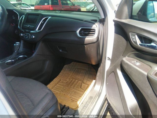 2020 CHEVROLET EQUINOX 2GNAXUEV3L6198023 Photo 4