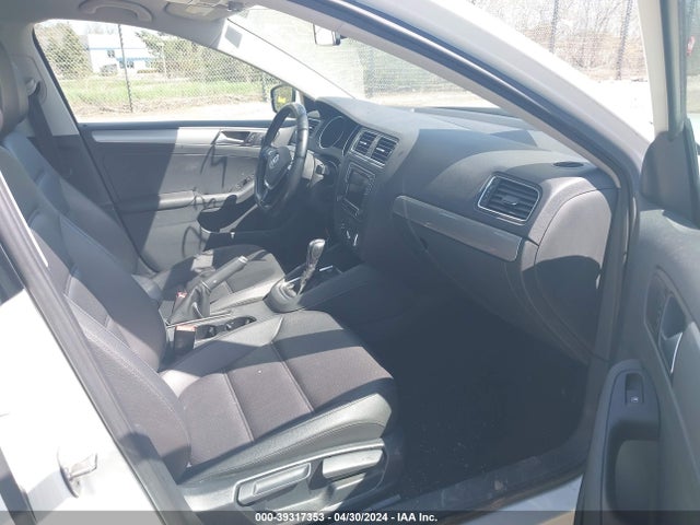 3VWDB7AJ7HM305299 Volkswagen Jetta 1.4t Se