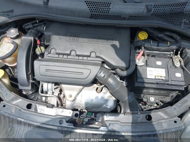 2015 FIAT 500 3C3CFFHH8FT581837 Photo 9