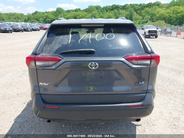 Toyota RAV4 LE 2019 2T3H1RFV3KW002914 Image 16