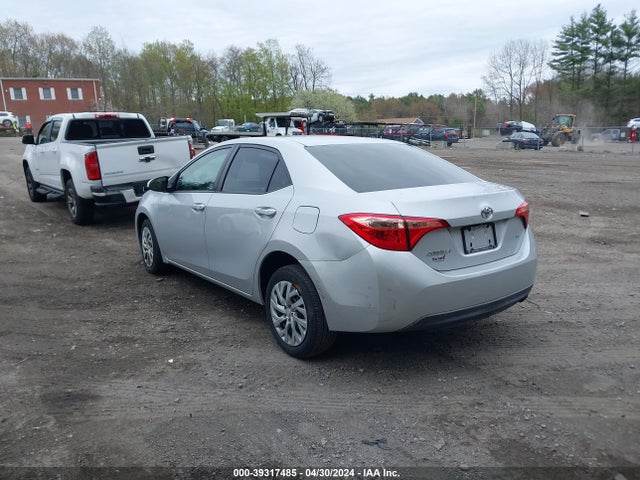 Toyota COROLLA LE 2017 2T1BURHE3HC914004 Image 3
