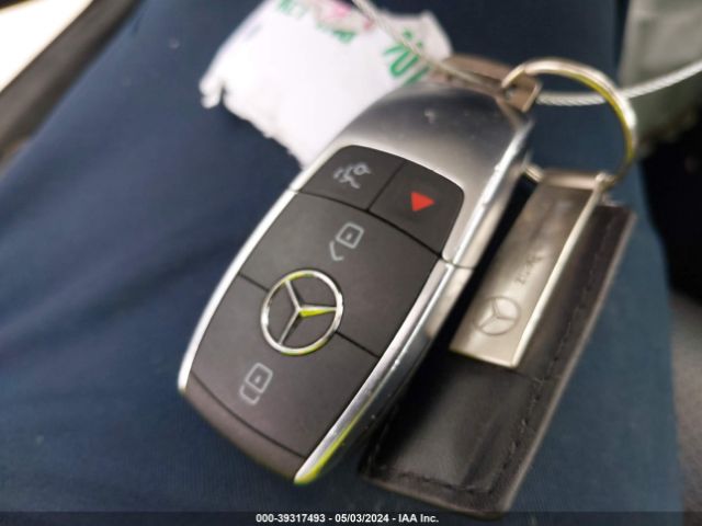 W1KWF8DB3LR575704 Mercedes-Benz C 300