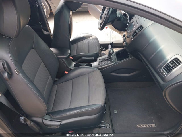 KIA Forte Koup Sx 2016 KNAFZ6A36G5576603 Image 5