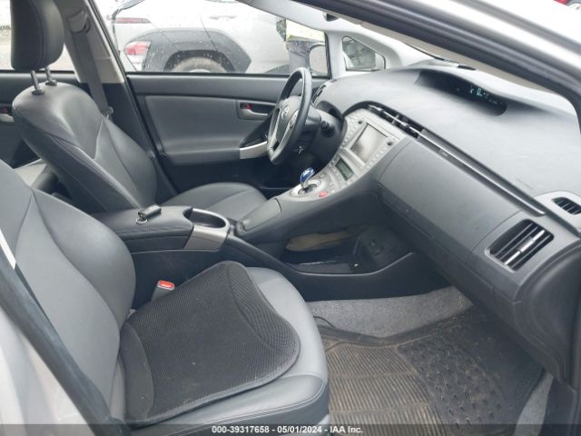 JTDKN3DU5F1872556 Toyota Prius Four