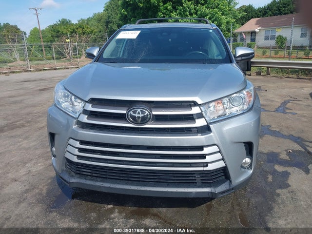 Toyota Highlander Xle 2018 5TDKZRFH9JS546696 Image 13