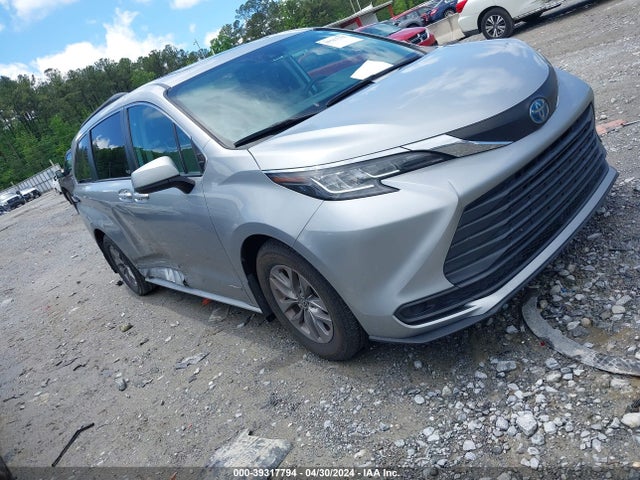 Toyota SIENNA LE 2021 5TDBRKEC7MS032685 main image