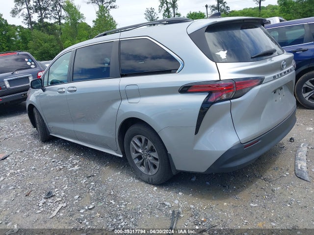 Toyota SIENNA LE 2021 5TDBRKEC7MS032685 Image 3
