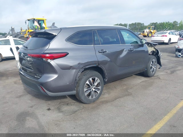 5TDGZRBH5NS234800 Toyota Highlander Xle