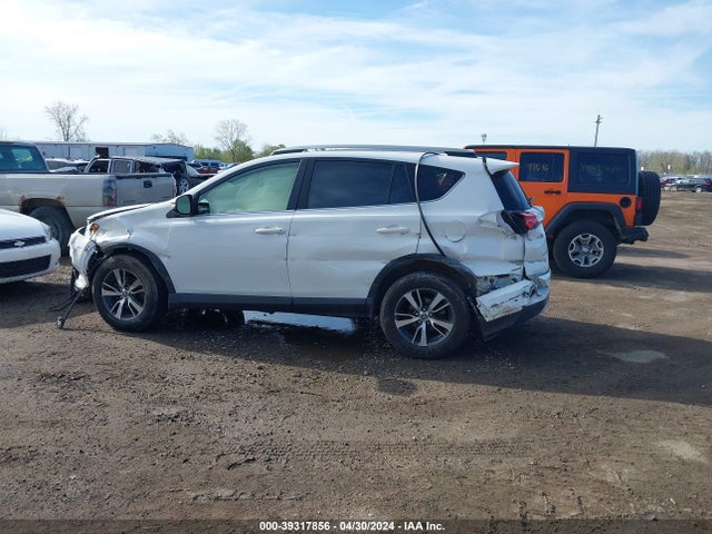 Toyota Rav4 Xle 2017 JTMRFREV1HJ165494 Image 15