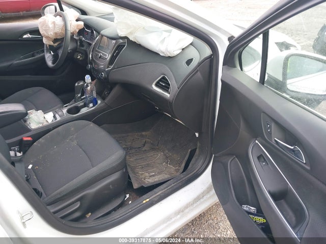 Chevrolet Cruze Lt Auto 2018 3G1BE6SM6JS652833 Image 5
